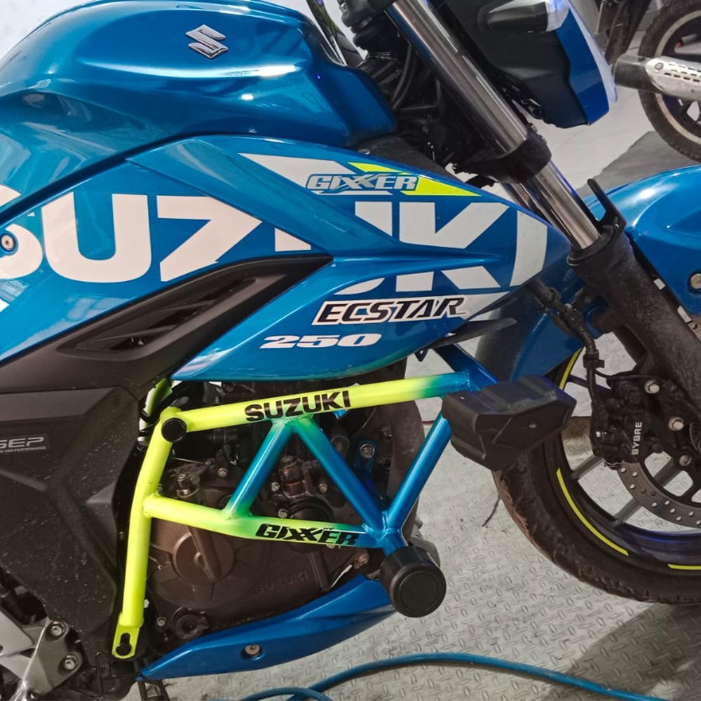 DEFENSA GIXXER 250 NAKED TIPO STUNT MDS - Image 2